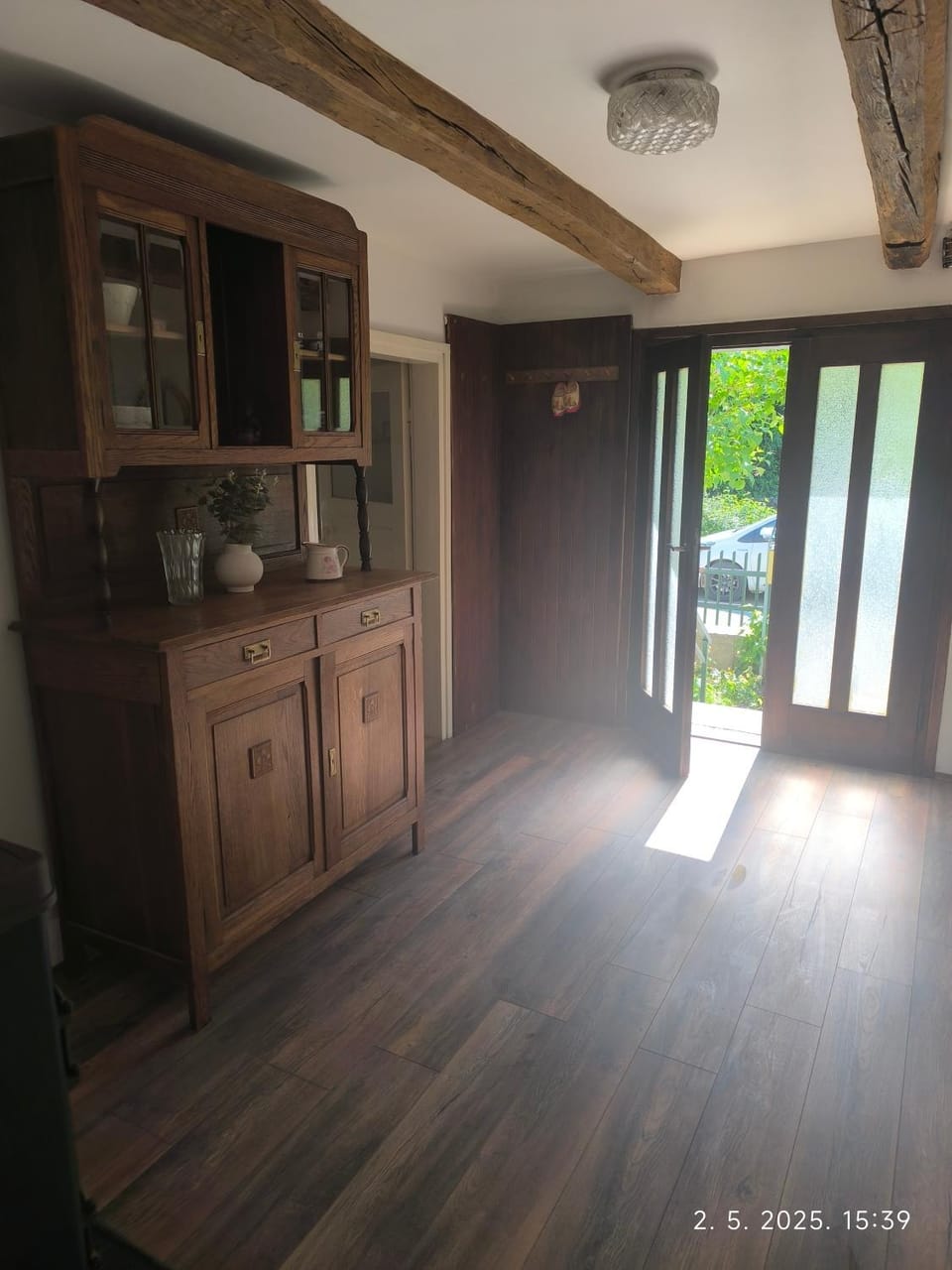 Facade/entrance, View (from property/room)