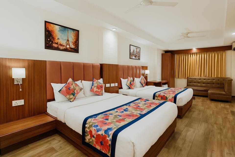 Bed, Seating area, Bedroom