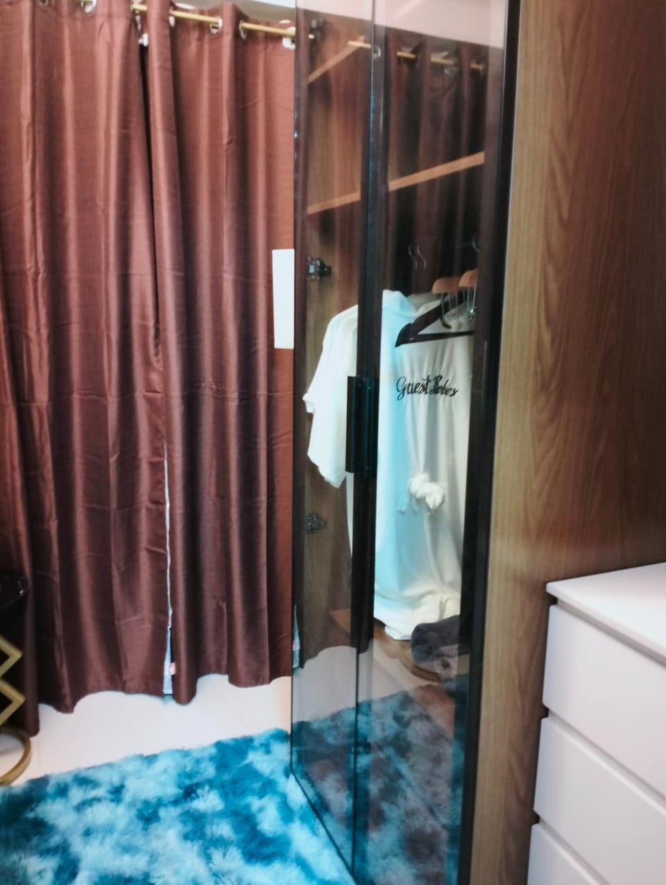 HyrCondotel Bed and Breakfast in Pasay