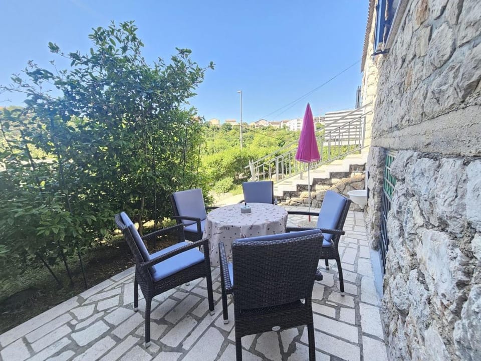 Patio, Balcony/Terrace