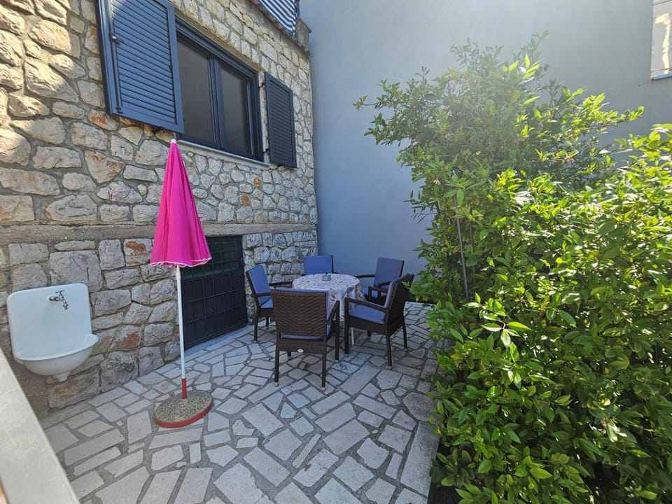 Patio, Balcony/Terrace