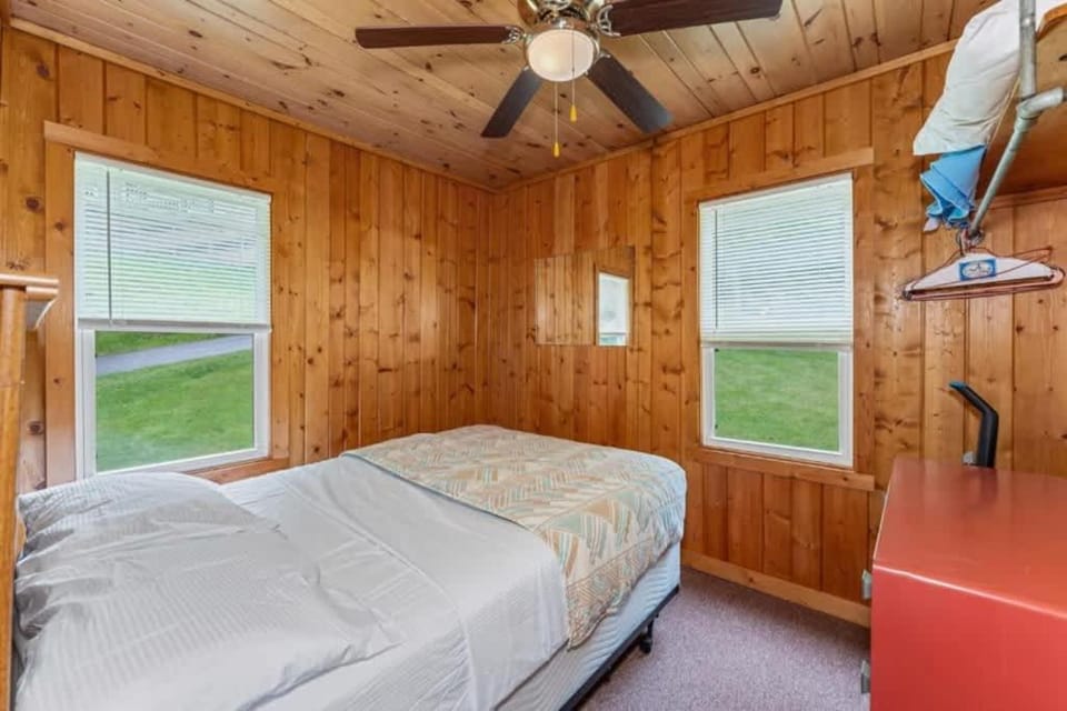 TB6 Thunder Bay Resort Cabin 6 Cabin in Wisconsin
