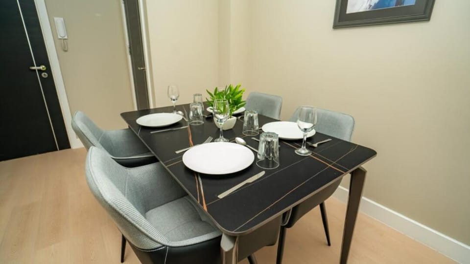 Fantastic 2 Bedroom Apartment in Birmingham Apartment in Metropolitan Borough of Solihull