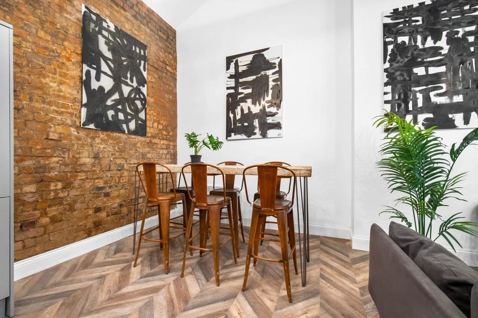 Decorative detail, Dining area