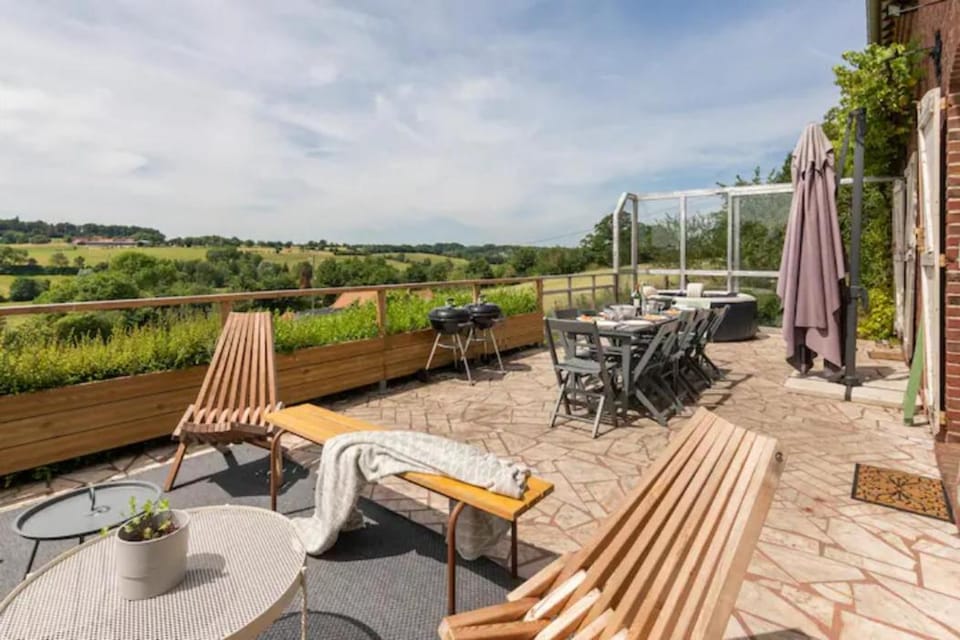 Patio, BBQ facilities, View (from property/room), Balcony/Terrace, Seating area, Dining area, Garden view