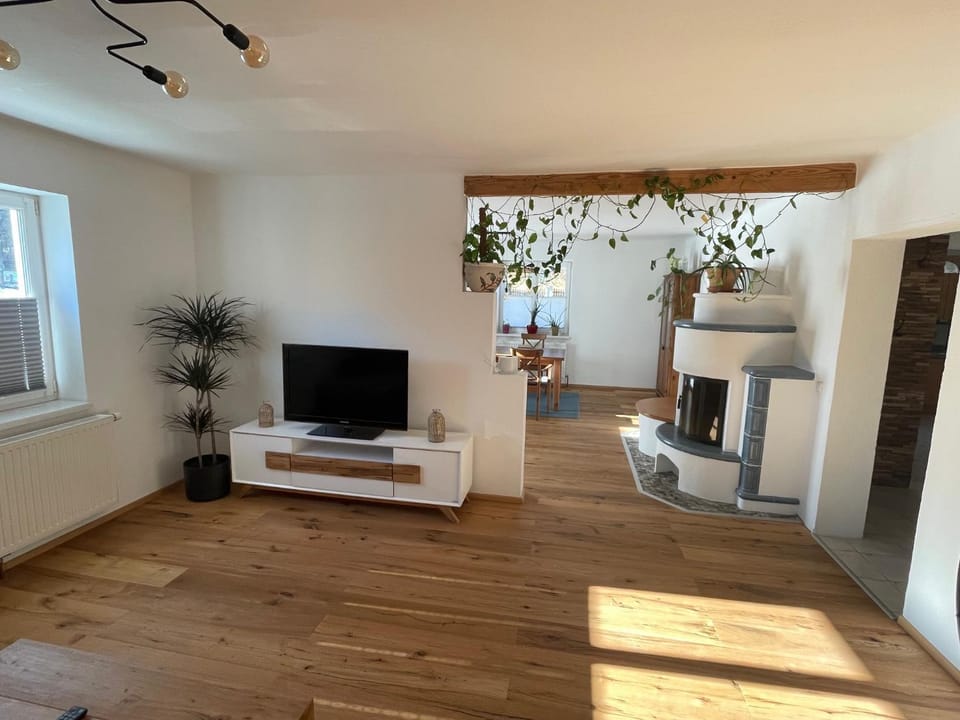 TV and multimedia, Living room
