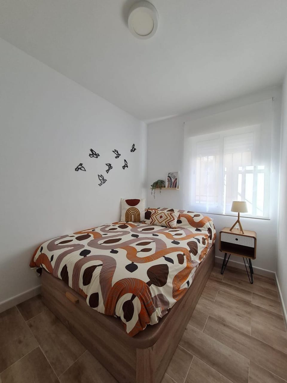 Bed, Photo of the whole room, Bedroom