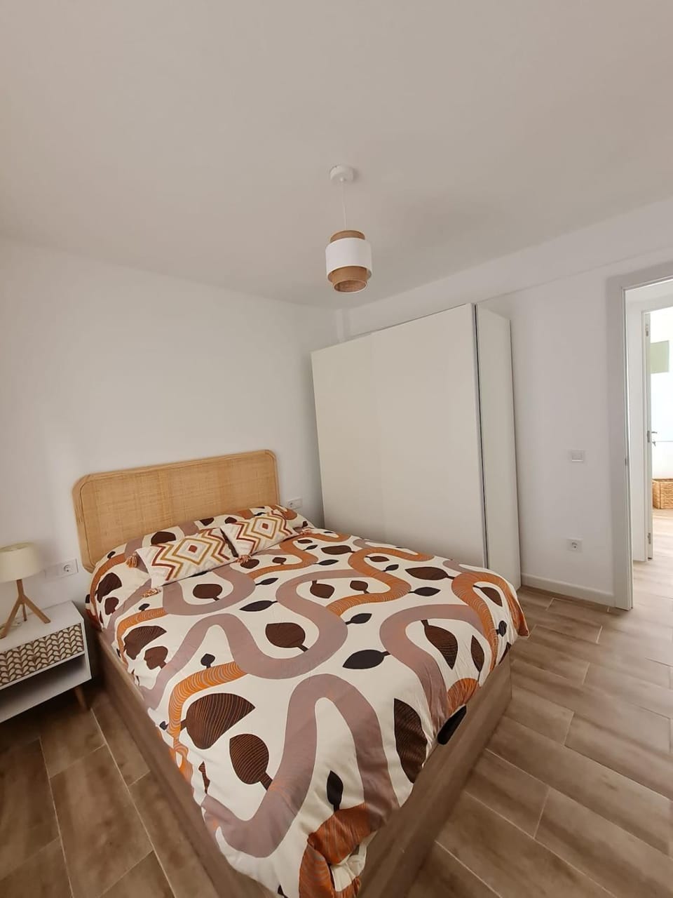 Bed, Photo of the whole room, Bedroom, wardrobe