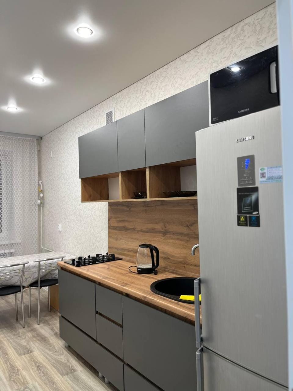 Kitchen or kitchenette, oven, stove