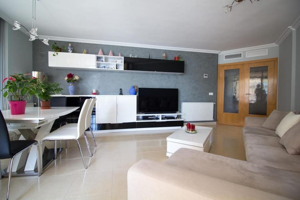 Magnificent Apartment at the Sea - Yacht club - Beach - Natural Reserve IFACH Apartment in Calp