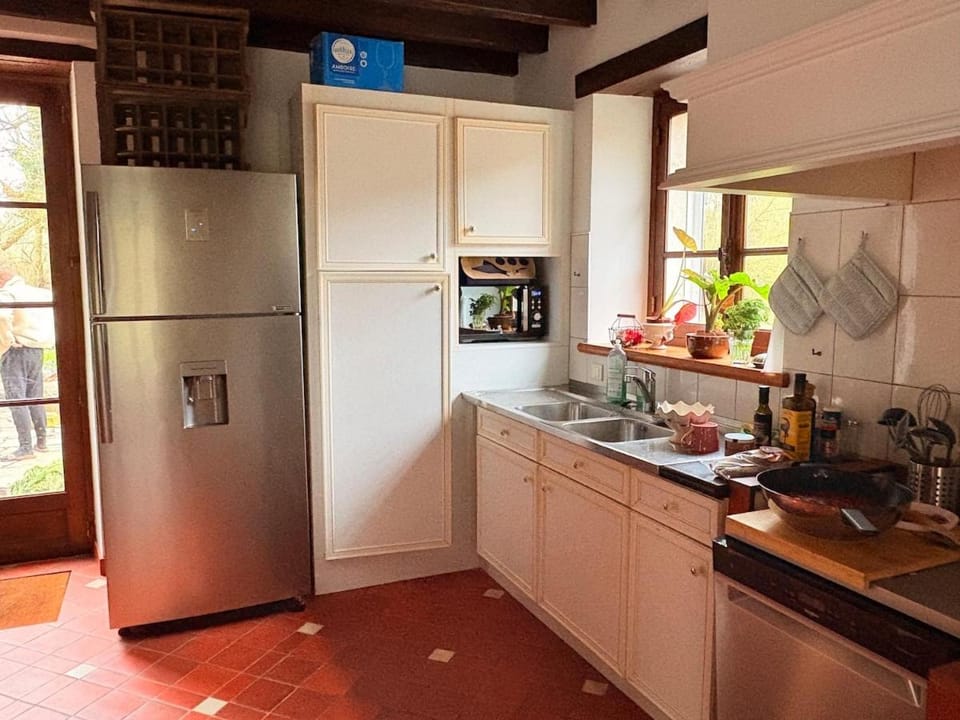 Kitchen or kitchenette, dishwasher