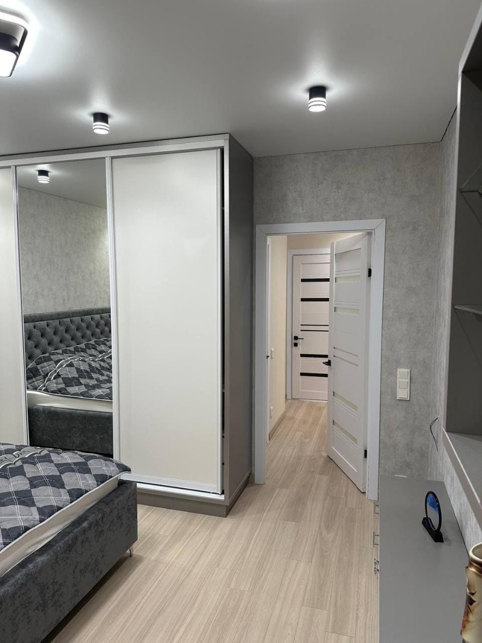 Bedroom, wardrobe