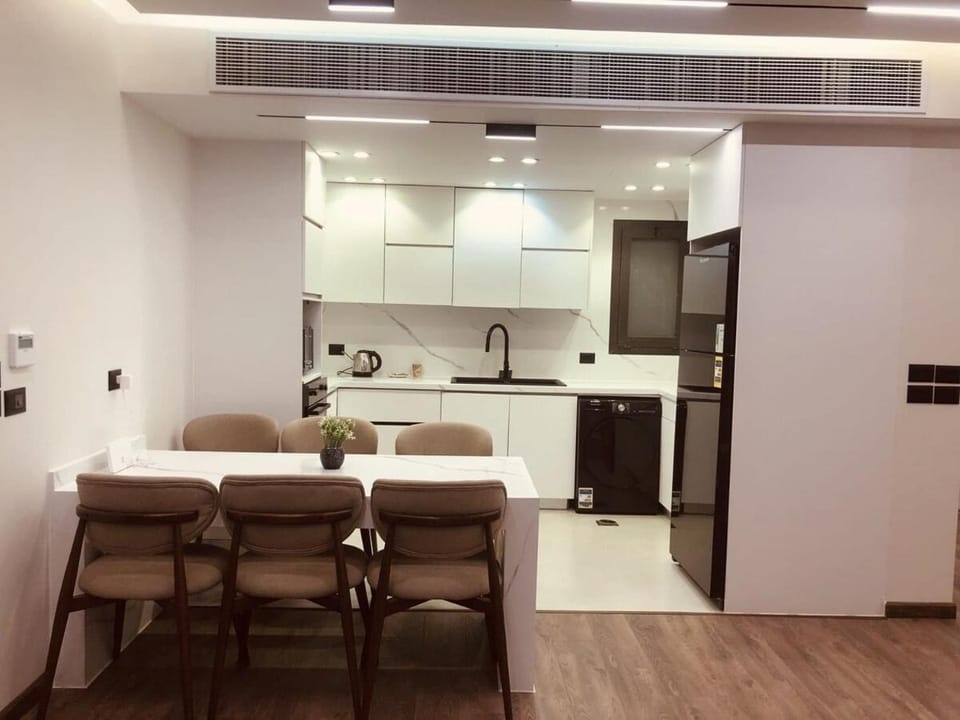 Luxurious Lakeview Flat Gated compound 95 Apartment in New Cairo City