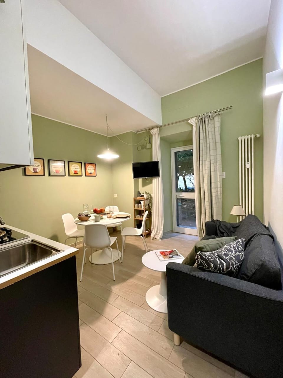 Living room, Seating area, Dining area
