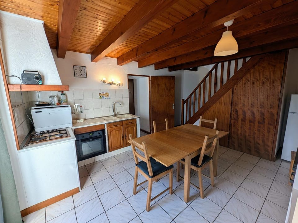 Gîte familial avec terrasse et espace enfants à Faymont - FR-1-583-370 House in Bourgogne-Franche-Comté