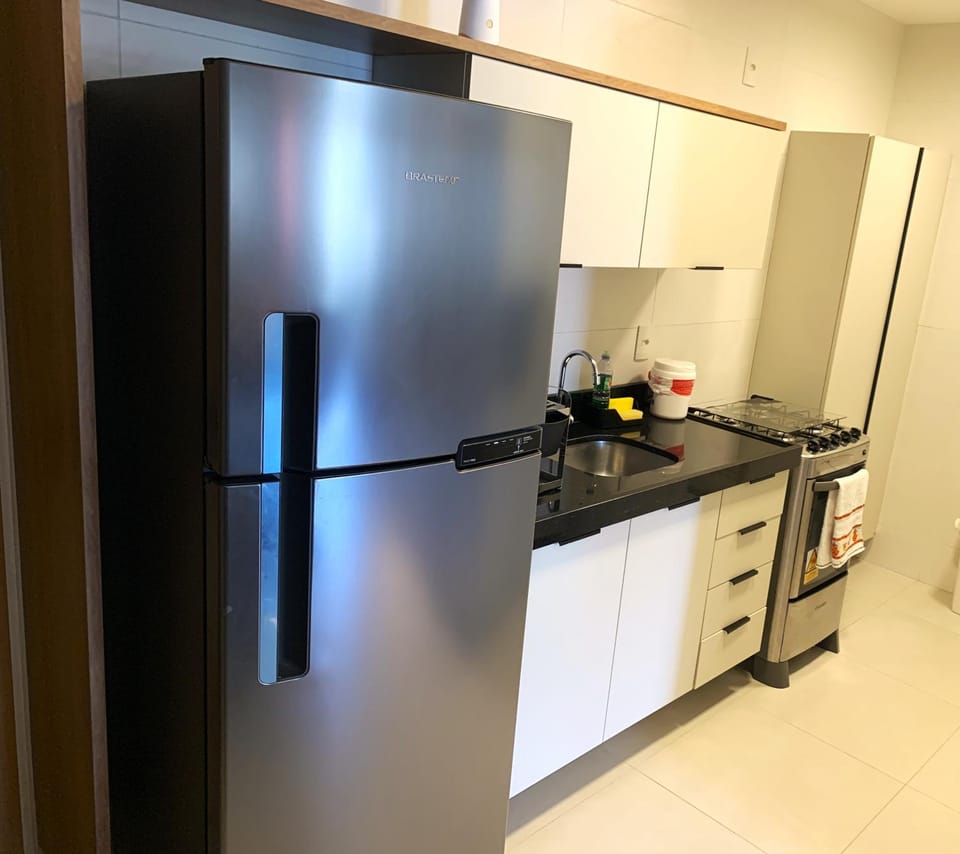 Kitchen or kitchenette, Communal kitchen