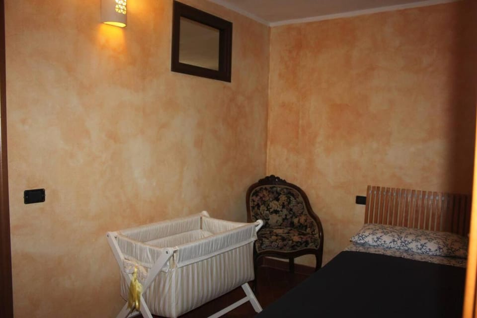 Bed, Bedroom, cot