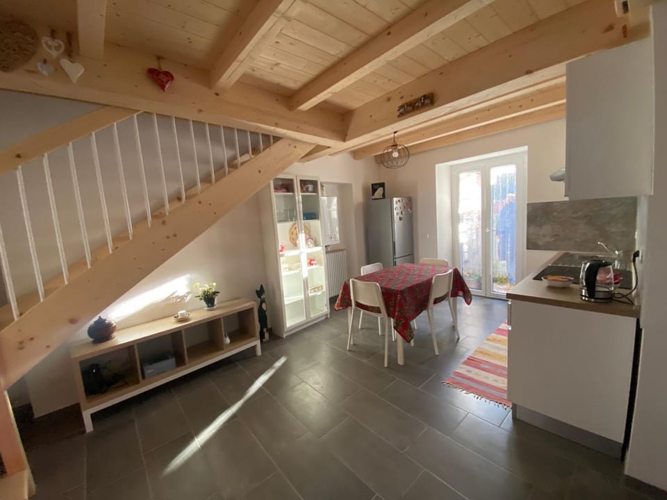 Holiday home Black Eagle House in Mandello del Lario