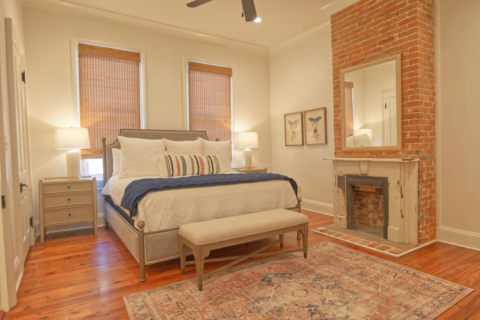 Katie's Cottage in Natchez, Charming Historic Home House in Natchez