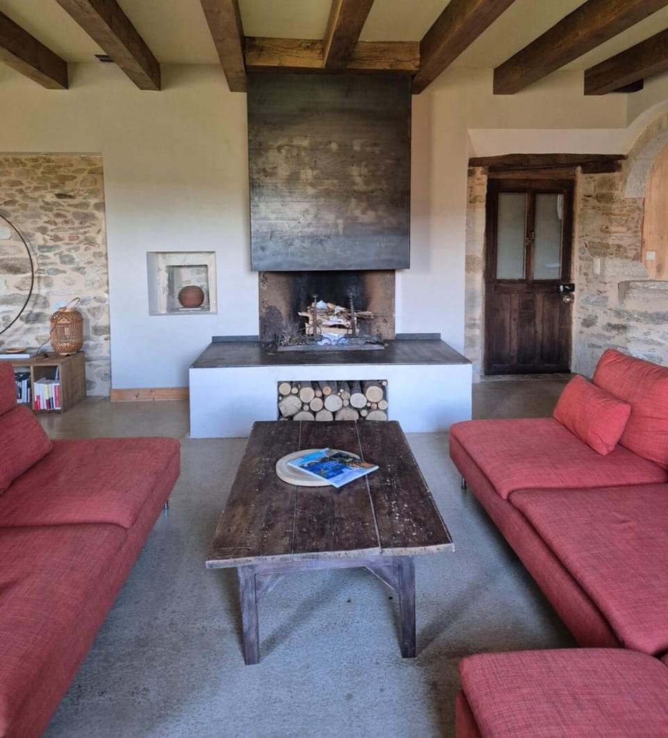 Le colombié Superbe maison en pierre rénovée piscine House in Occitanie