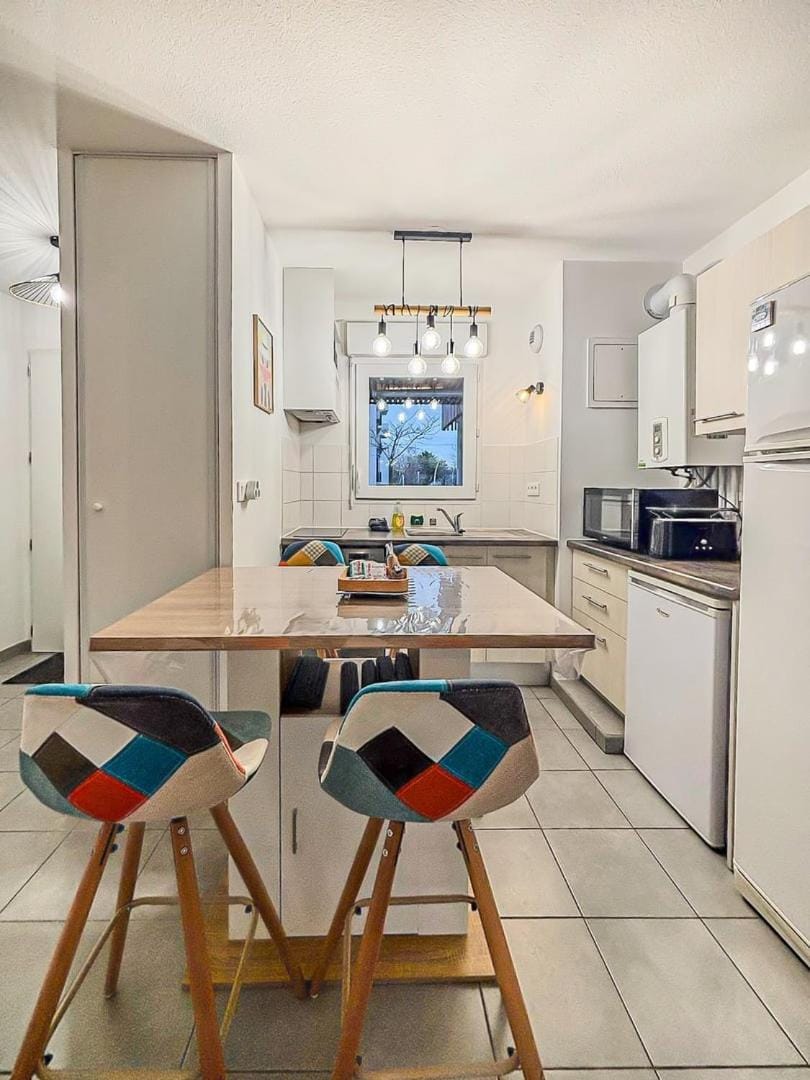 Le Saint Éloi, Terrasse, confortable et parking Apartment in La Rochelle