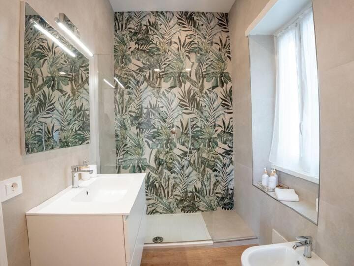 Shower, Bathroom