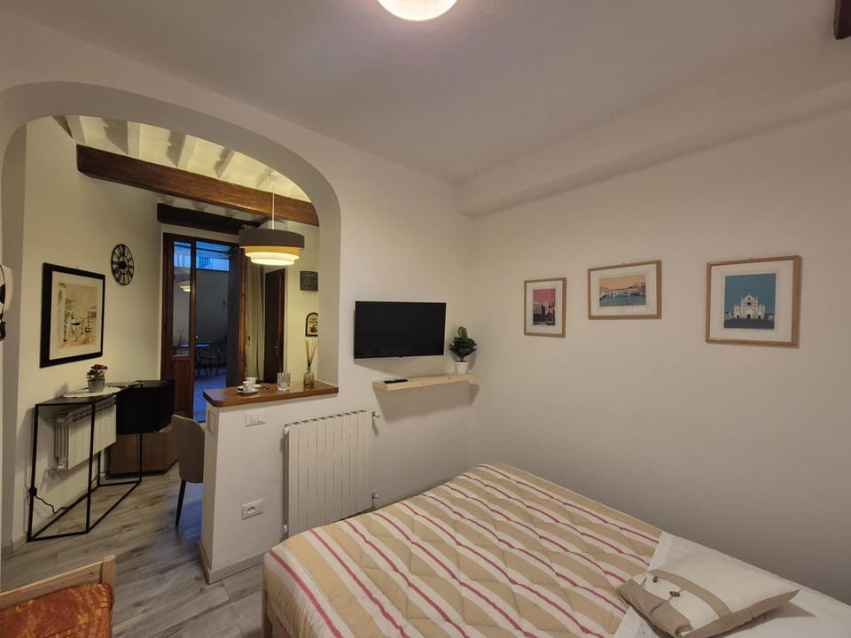 VerdeLuna Home Apartment in Florence