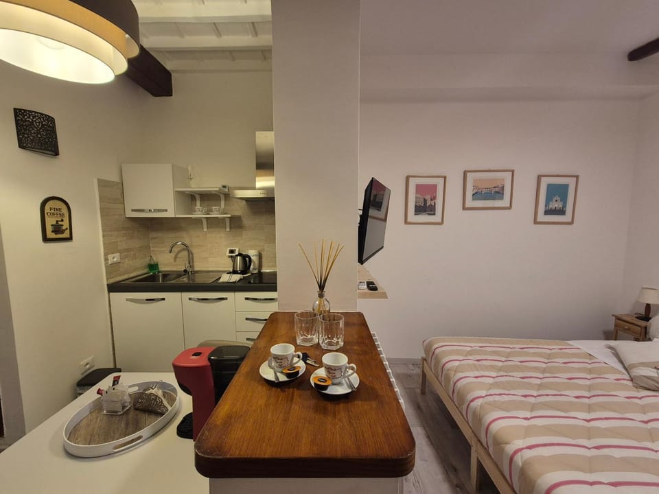 VerdeLuna Home Apartment in Florence