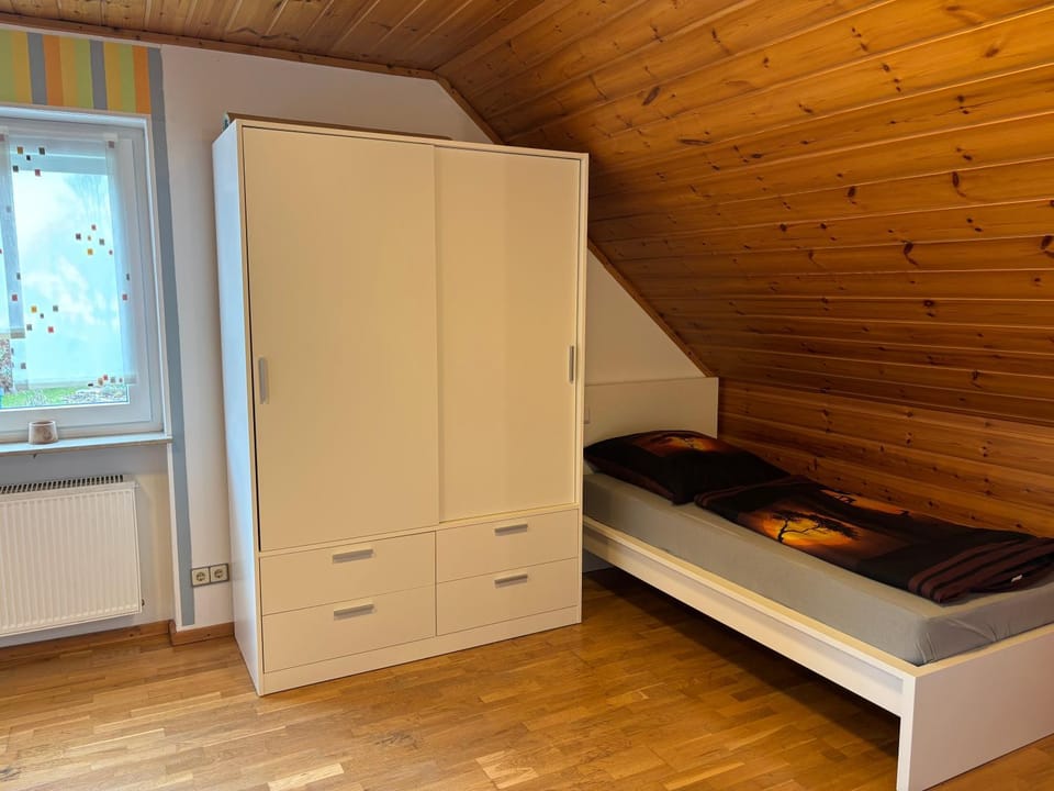 Bed, Bedroom