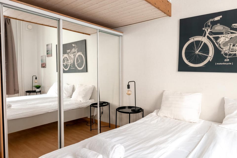 Bed, Photo of the whole room, Bedroom