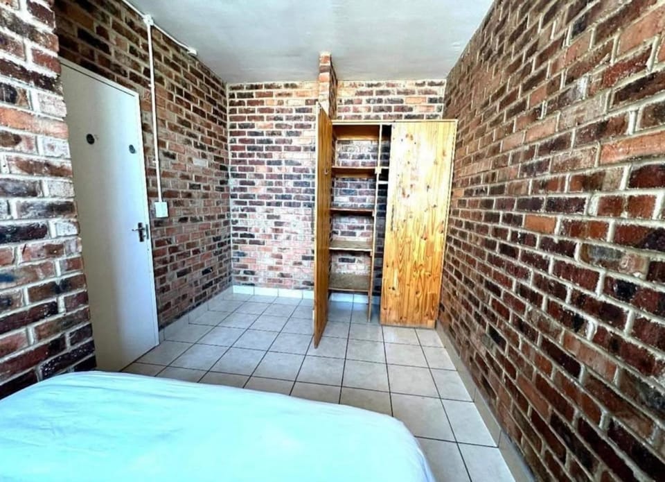 Kwamathebula Apartment in Gauteng