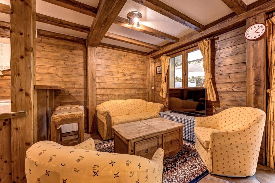 Jardin du Parc Mont Blanc- Alpine Style apartment in the Heart of Chamonix Apartment in Chamonix