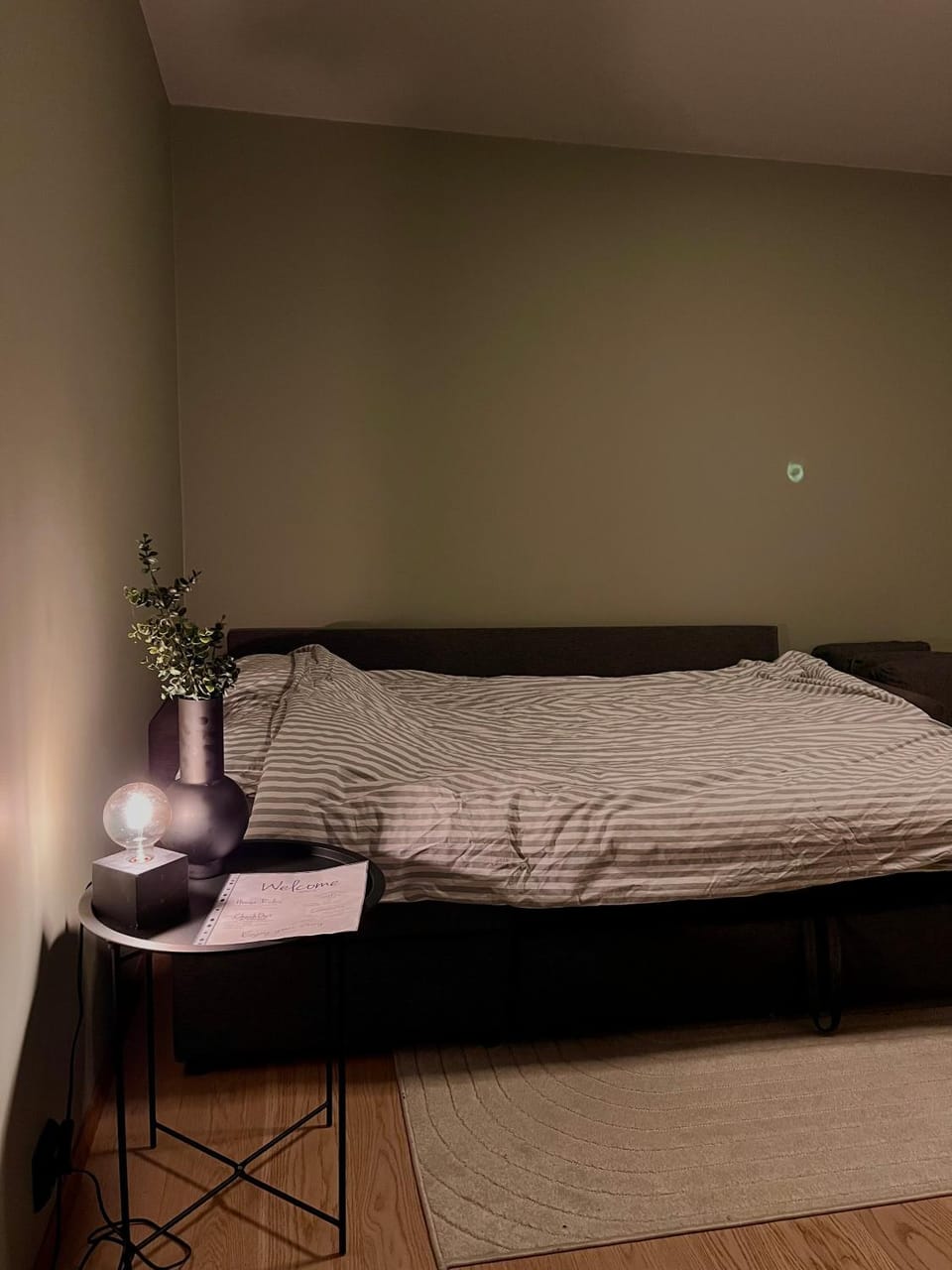 Modern 1-room apartment - right by the Arctic Cathedral and Fjellheisen Apartment in Tromso
