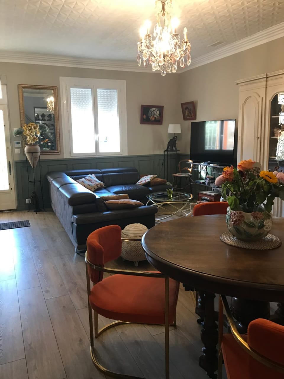 TV and multimedia, Living room, Dining area