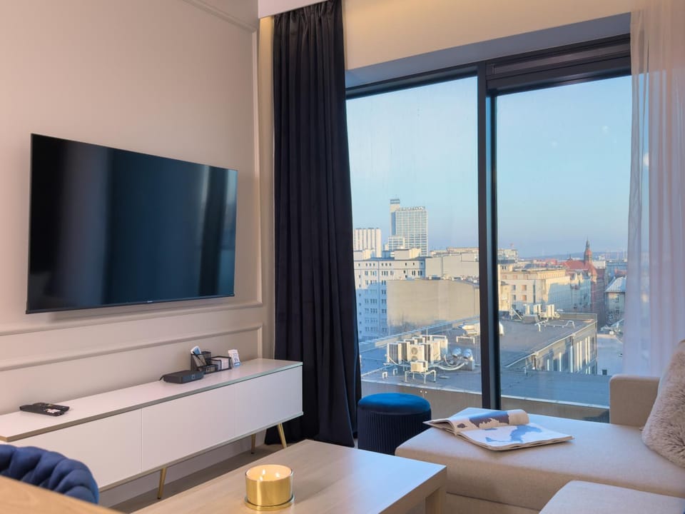 URBAN APARTMENTS Global Premium - 8th floor No 16 - Air Condition - Free Garage Apartment in Poland