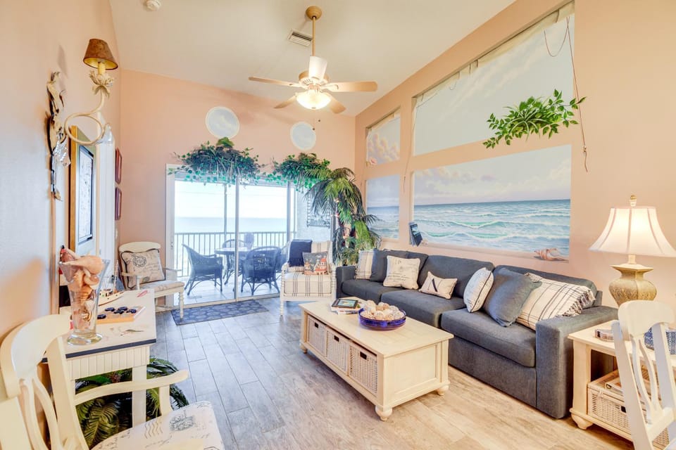 Community Pool: Coastal Escape in Flagler Beach House in Flagler Beach
