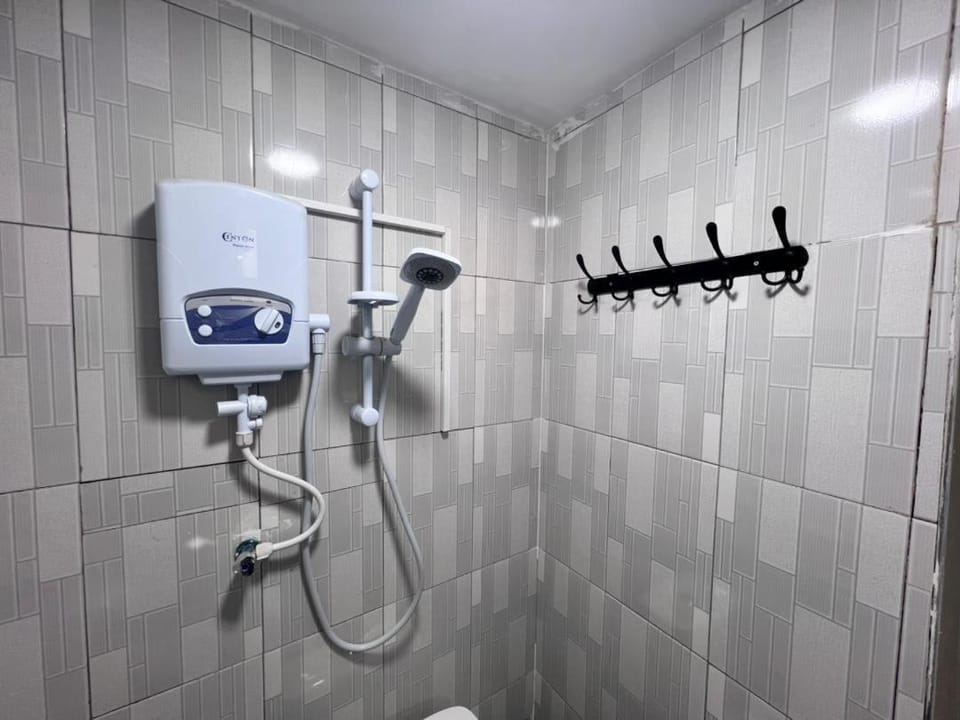 Shower, Bathroom, heating