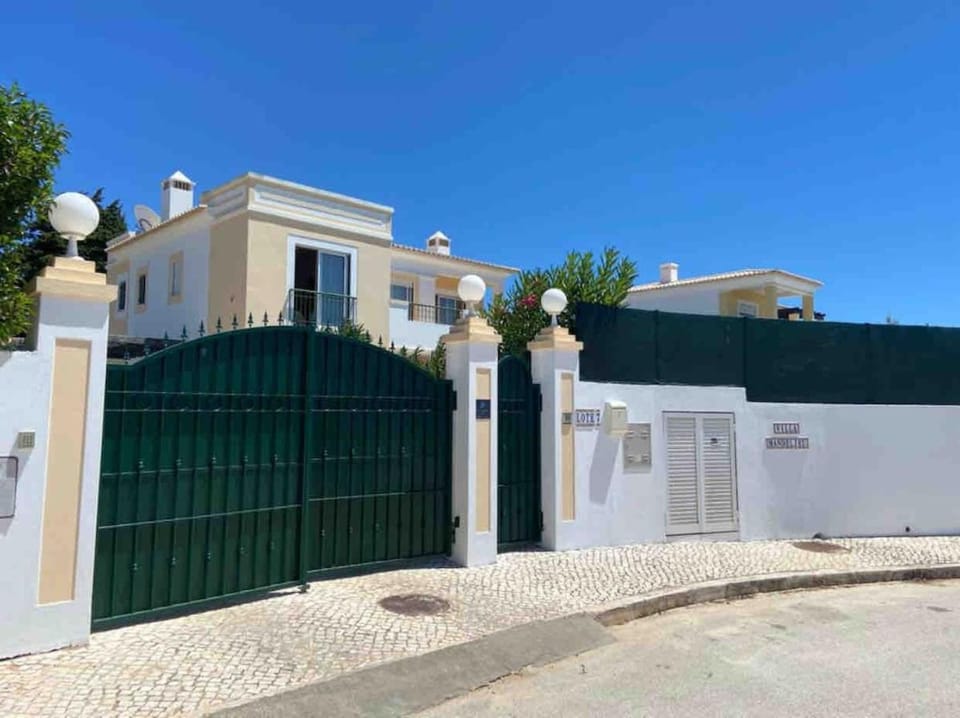 Praia da Luz Villa 3 Bedroom Exclusive Villa 5 Star Private Heated Pool Villa in Luz