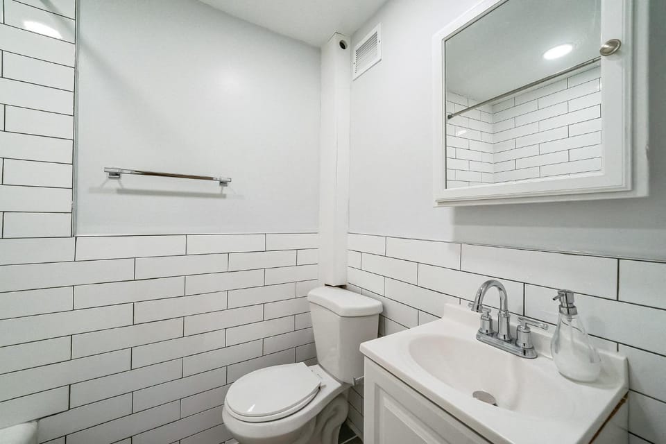 Fairfax Apartments 604 Spacious 1 Bed 1 Bth Apartment in Philadelphia