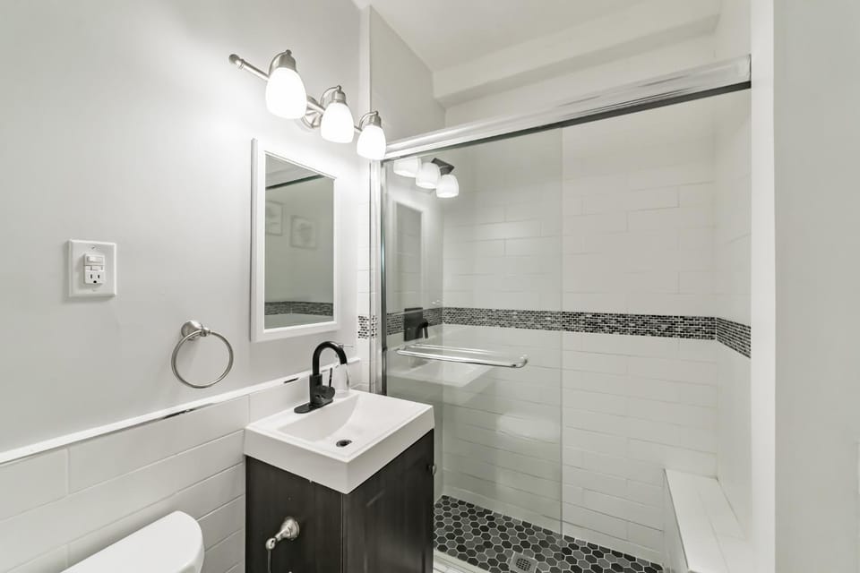 Fairfax Apartments 725 Spacious 1 Bed 1 Bth Apartment in Philadelphia