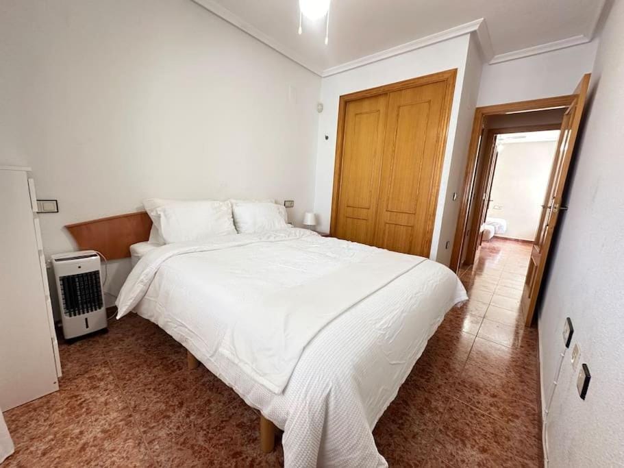 Stunning Townhouse in La Herrada House in Vega Baja del Segura