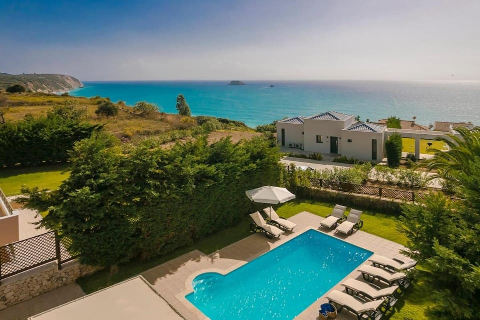 Property building, Pool view, Sea view, Swimming pool