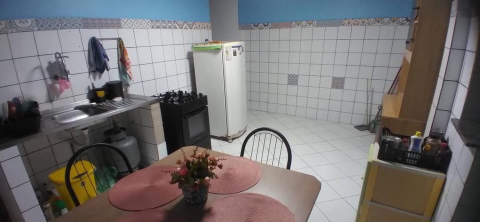 Dining area, pet friendly, stove