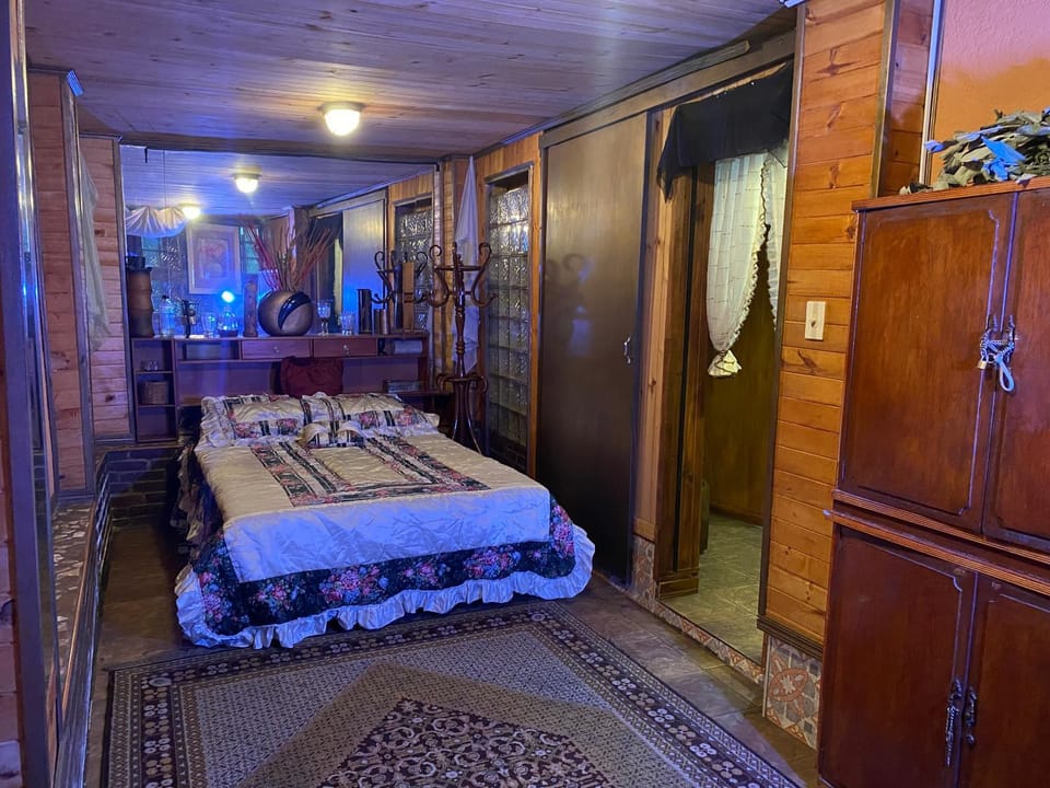 Bed, Photo of the whole room, Bedroom, wardrobe