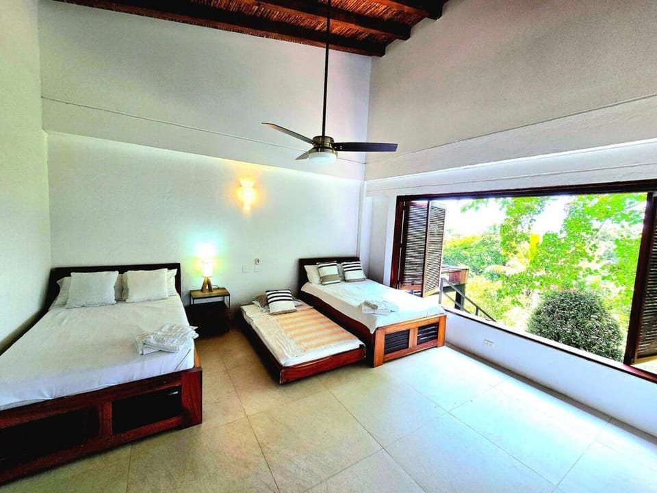 Casa finca Pool & Jacuzzi, Tropical Oasis Villa in Antioquia