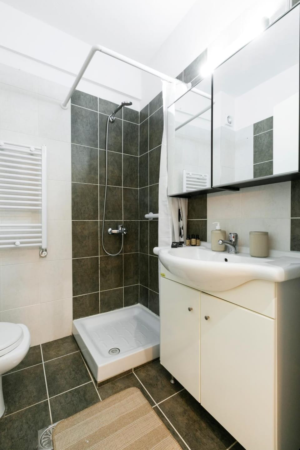 White Apartment Apartment in Decentralized Administration of Macedonia and Thrace