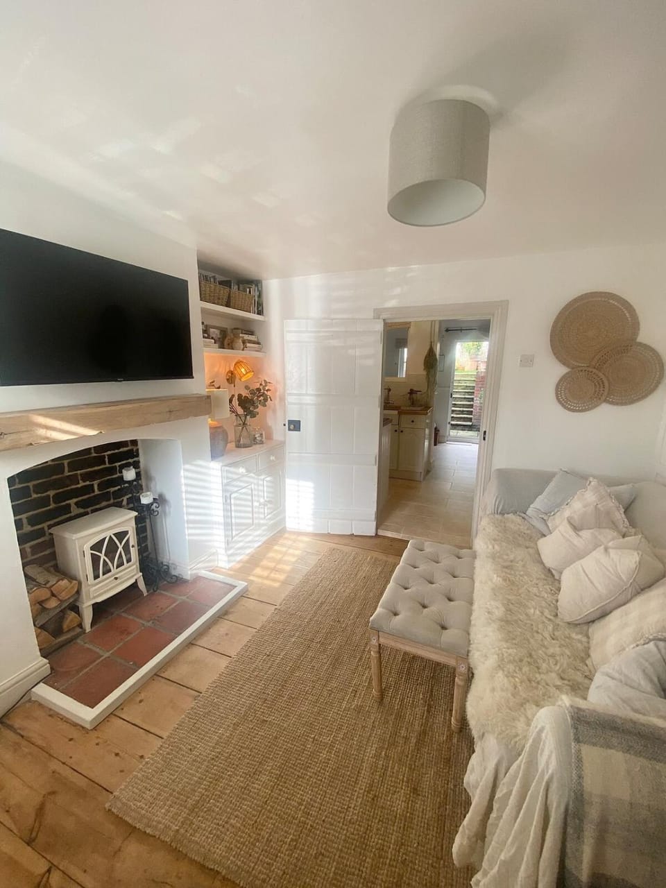 Charming One Bed Cottage in Historic Market Town House in Test Valley District