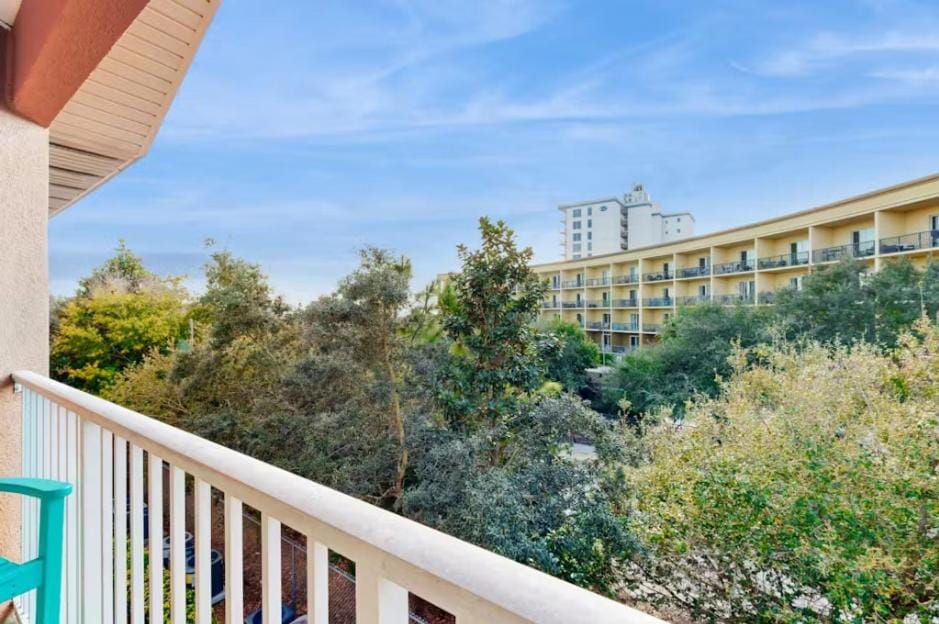 Gulfview II Unit 325 Gulf View Sleeps 6 House in Miramar Beach