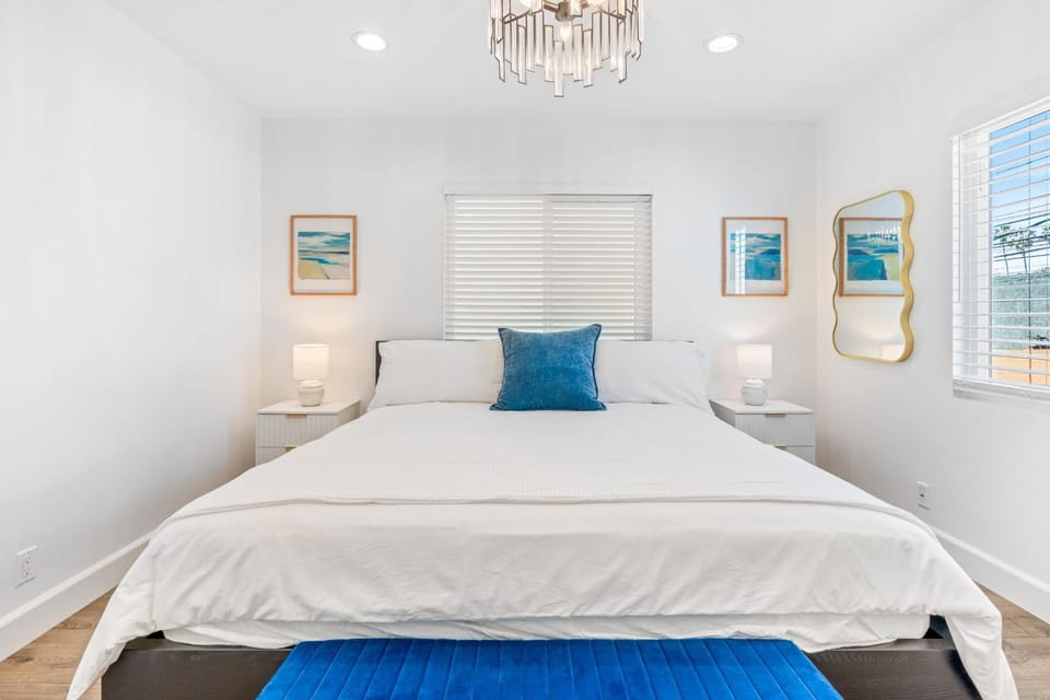 Bed, Bedroom