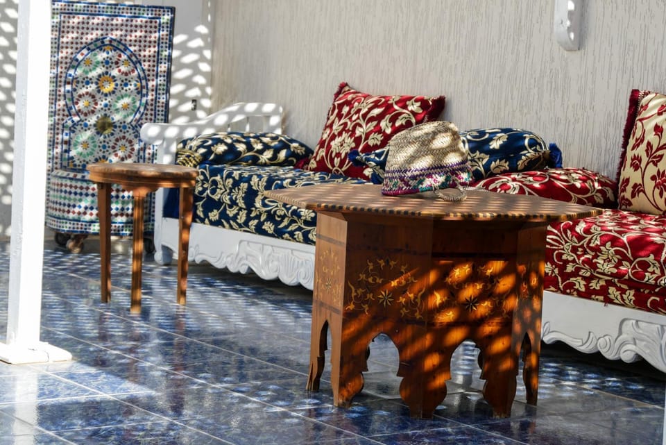 Communal lounge/ TV room, Balcony/Terrace, Living room, Seating area